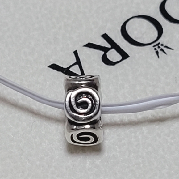 PANDORA Roses Spacer Charms (per charm) - Picture 4 of 8